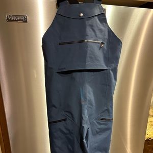 Norrona ski bib NWT